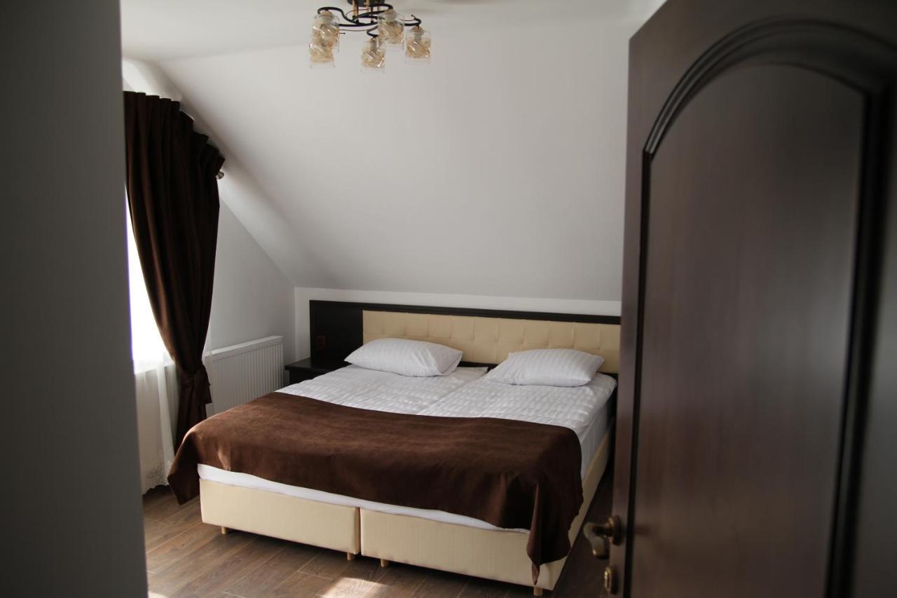 Купецький Двір Hotell Mizhhirya  Eksteriør bilde
